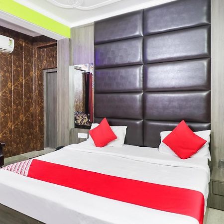 Oyo 6908 Hotel Royal City Āzamgarh Chambre photo