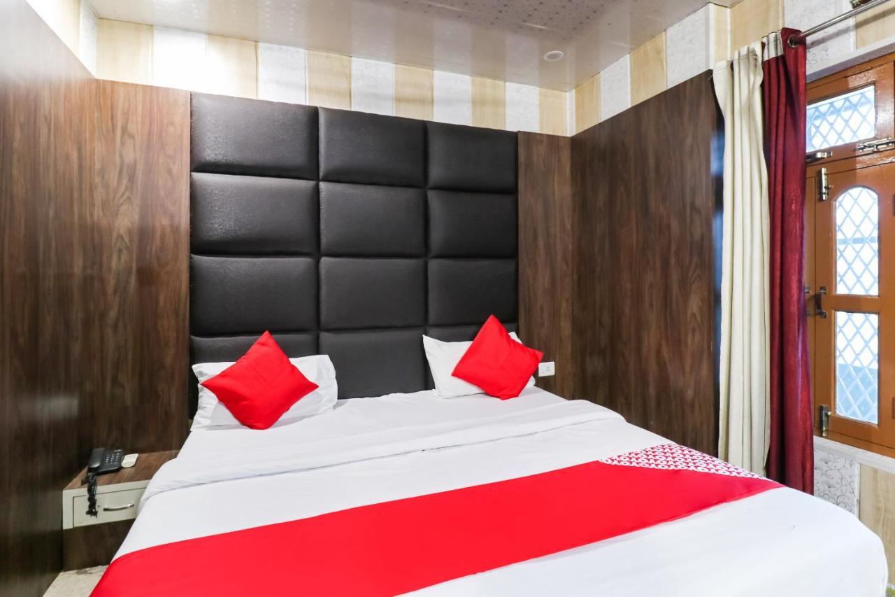 Oyo 6908 Hotel Royal City Āzamgarh Extérieur photo